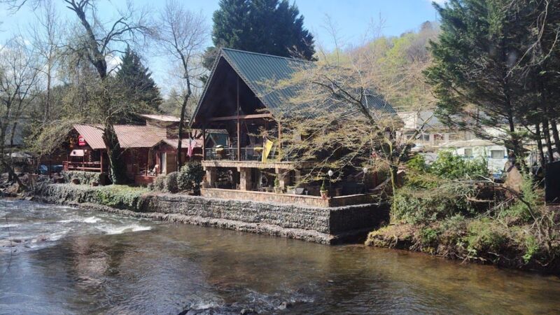 Restaurants On The River in Helen