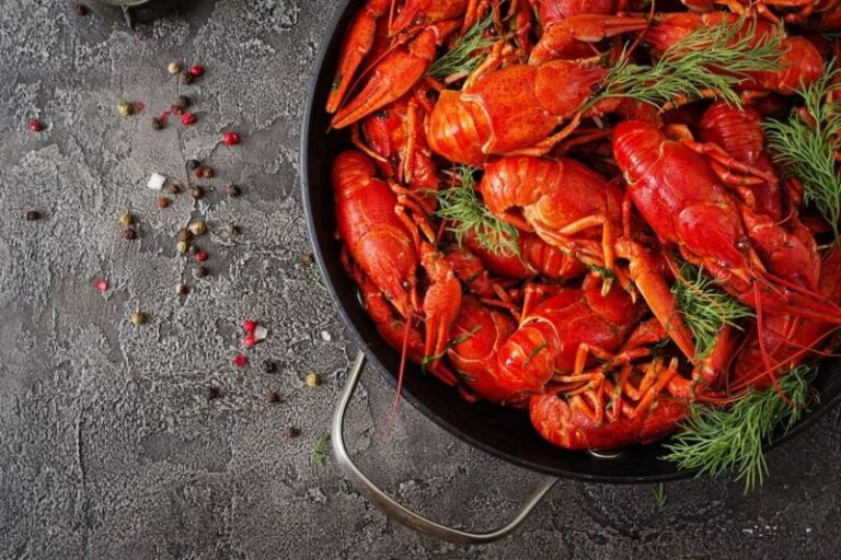 How to Reheat Leftover Boiled Crawfish