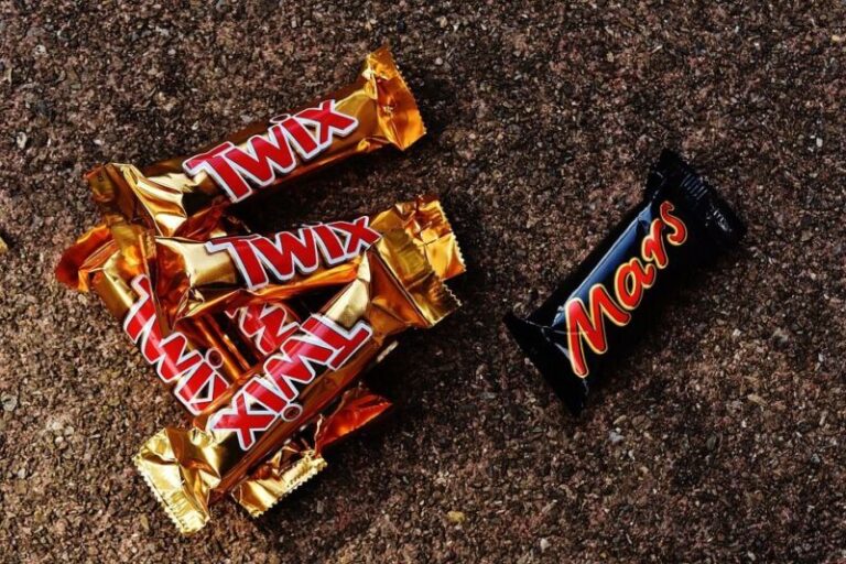 Left Twix vs. Right Twix: What is the Difference?