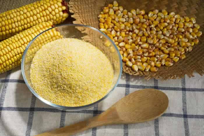 5 Best Substitutes for Cornmeal